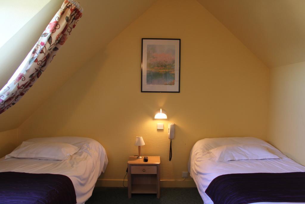 Hotel Des Bains Lancieux Zimmer foto